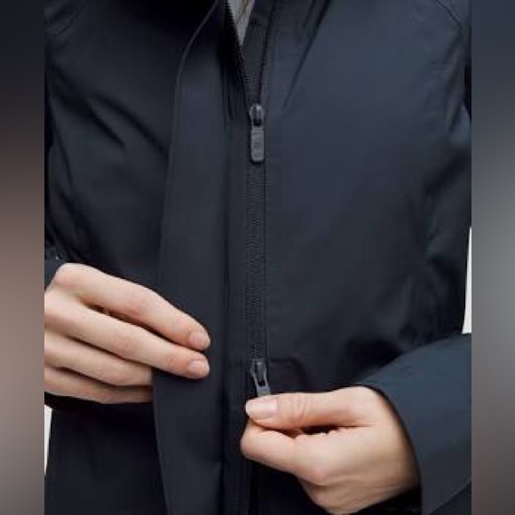 Lululemon || Black Rain Rebel Insulated Jacket - Picture 5 of 6